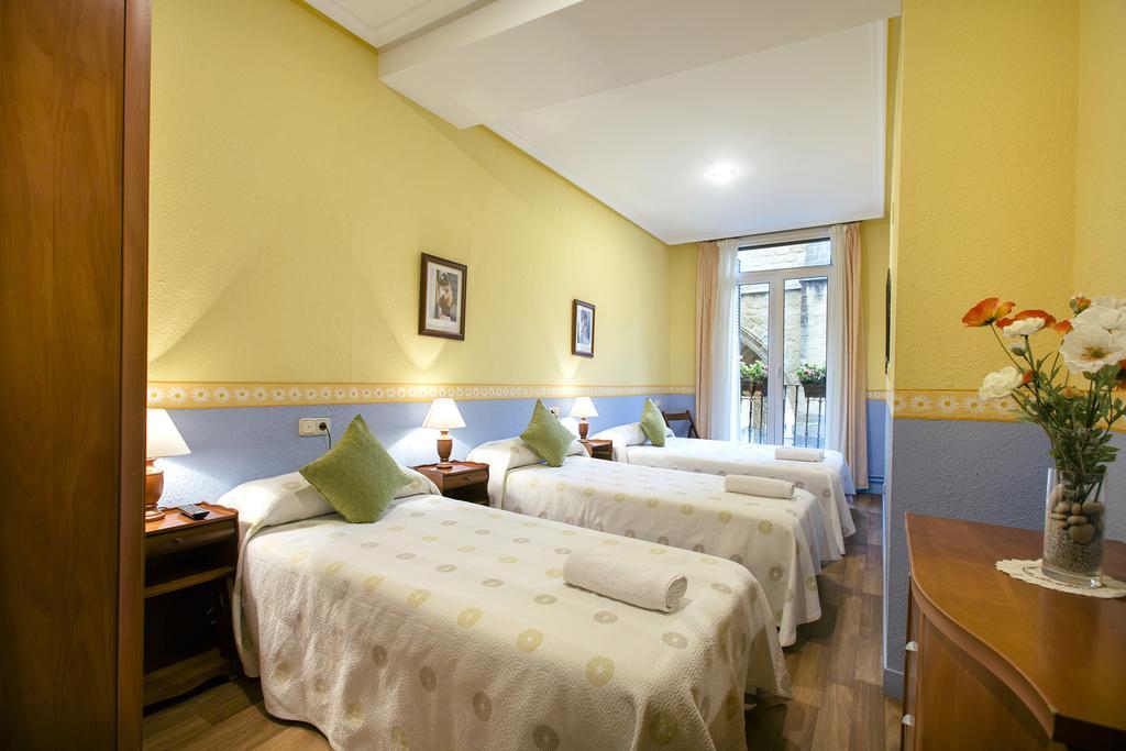 Pension Ibai Сан-Себастьян Экстерьер фото